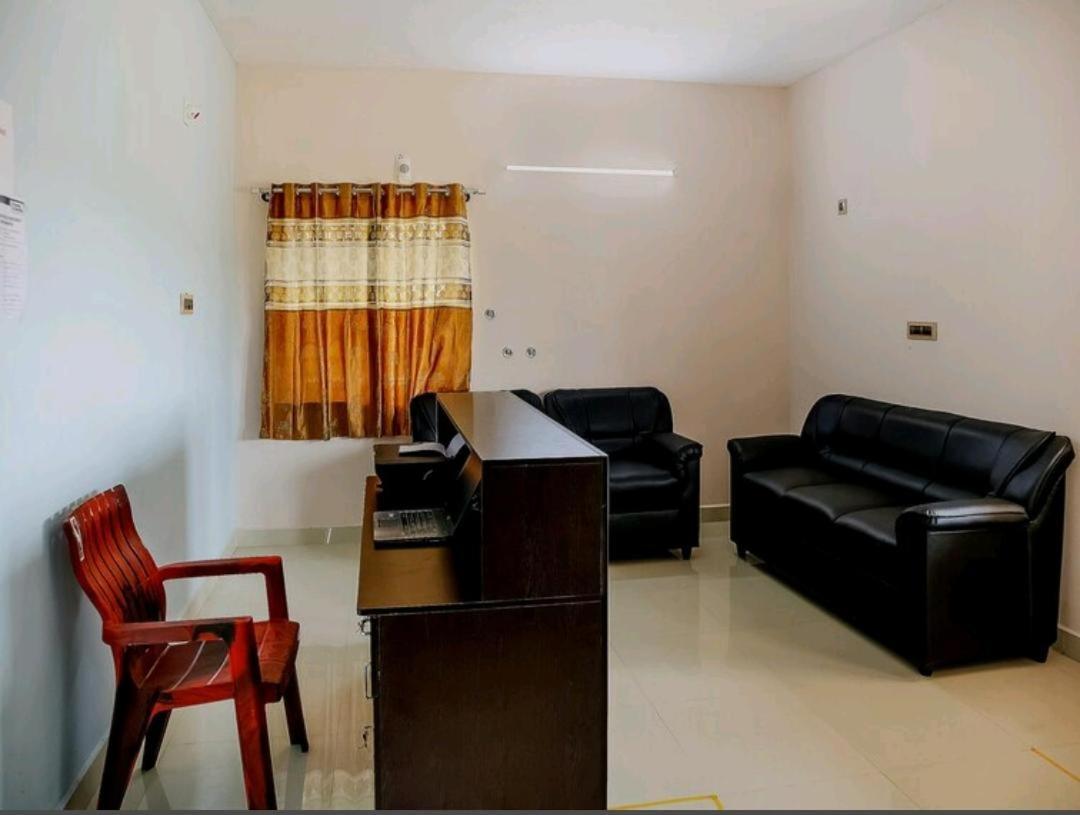 Nandas Grand Nellore Eksteriør bilde